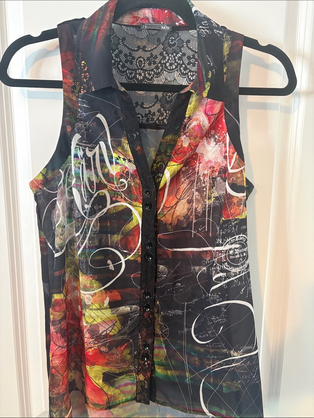 Sleeveless Multi-Color Printed Button-Front Blouse with Lace Back